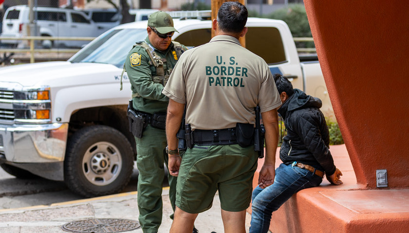 In Just One Week, Border Patrol Arrested over 100 Felons Illegally Crossing the Border