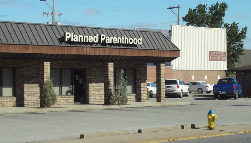 Planned Parenthood to Send Mobile Clinics to Borders of Red States