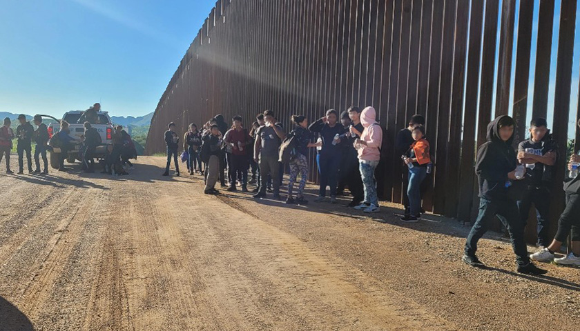 Border Patrol Catches Group of 51 Crossing Illegally in Arizona