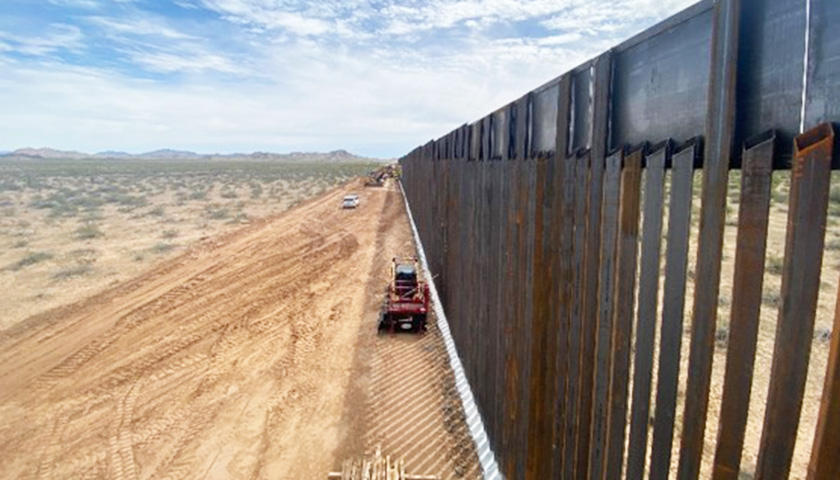 Arizona Fills U.S.-Mexico Border Wall Gap with Shipping Containers and Razor Wire