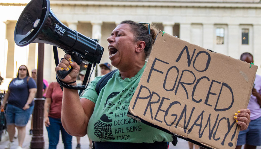 Ohio’s Fetal Heartbeat Law Stopped for Another 14 Days