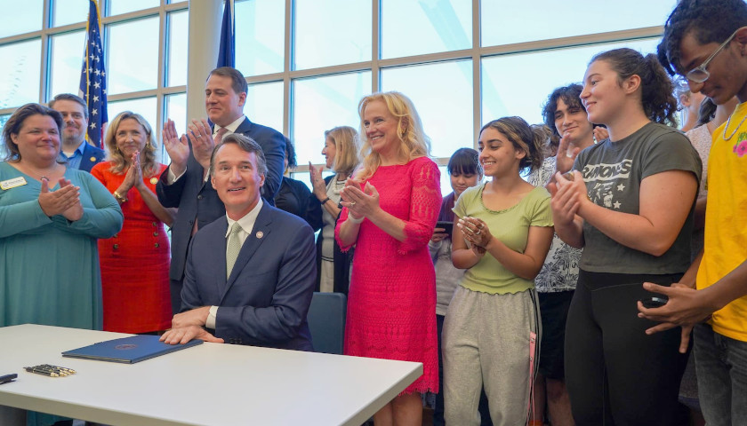 Youngkin Signs Executive Order Focused on Teacher Shortage, Launches Pilot Program Centered Around Student Learning Loss