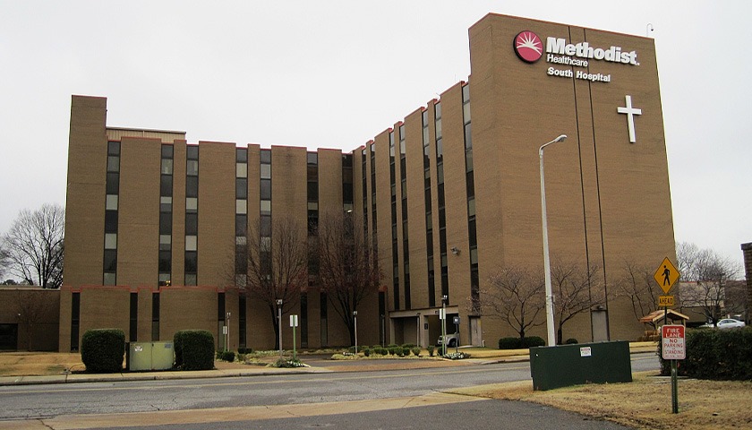 Tennessee Hospital Workers Charged with HIPAA Violation After Selling the Names and Information of Patients