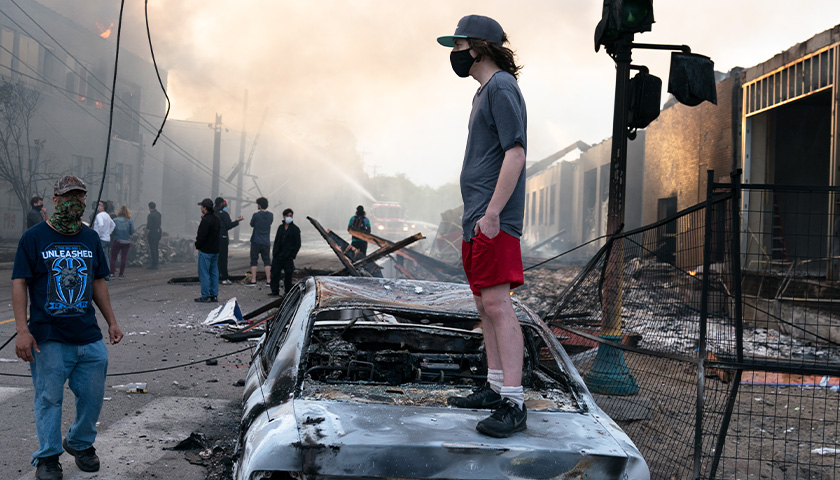 Minneapolis to Award $600,000 to Rioters Who Sustained Injuries During 2020 Riots