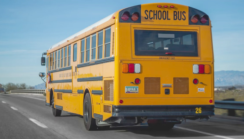 Audit: Arizona Public School District Endangered Students, Couldn’t Pay Teachers