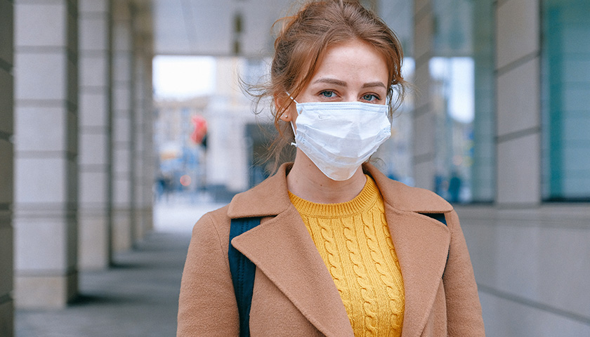 Masks Offer ‘Small’ Benefit Against COVID, Increased CO2 May Be Tied to Stillbirths: Research