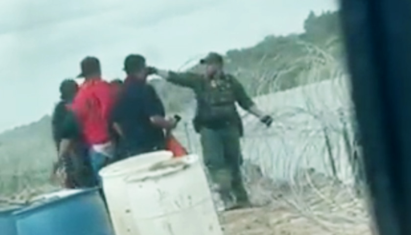 Border Patrol Responds to Video of Agent Cutting Razor Wire to Let Migrants Enter: They Had Permission