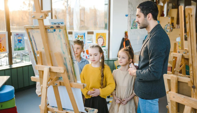 Minnesota Department of Education Runs Program to Help Art Teachers Create Anti-Racist Curriculum
