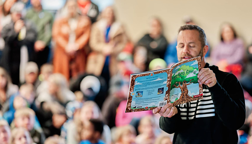 Christian Book Author Kirk Cameron May Return to Tennessee Library for Brave Books’ ‘Library Takeover Day’