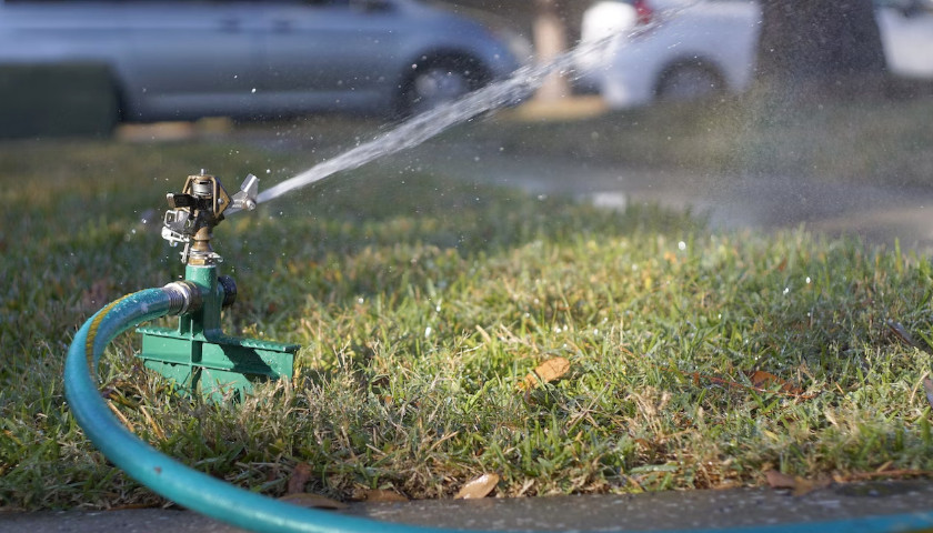 Grass Lawns Banned from New Scottsdale Homes