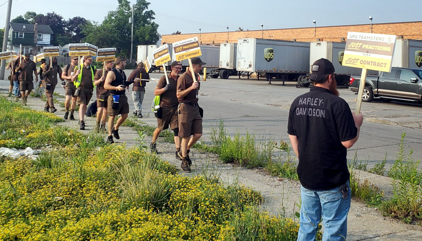 UPS Teamsters Threaten to Strike Unless Deal on Contract Reached by July 5