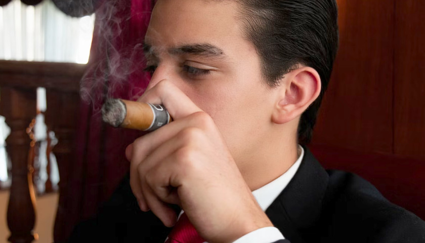 Cigar Industry Wins Court Round in Challenge to FDA Regulations