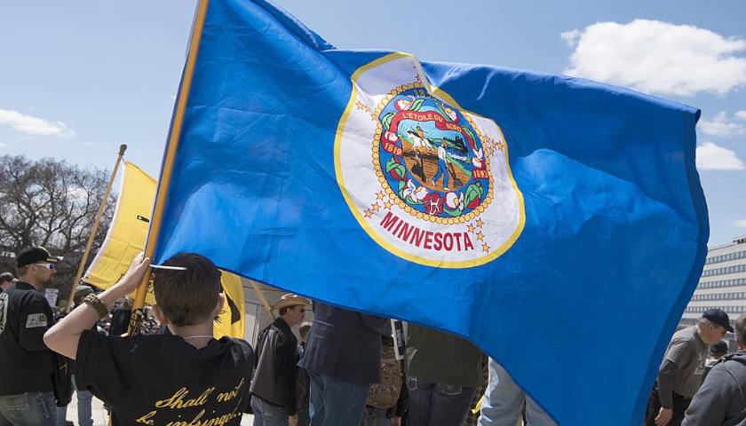 Minnesota Commission Charged with Redesigning State Flag, Seal Set to Begin Work This Month