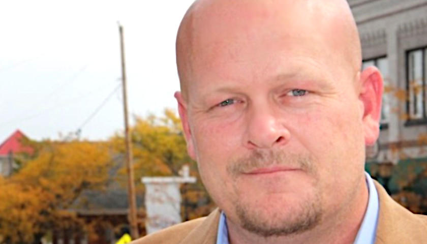‘Joe the Plumber’ Who Confronted Obama During 2008 Campaign, Dead at 49