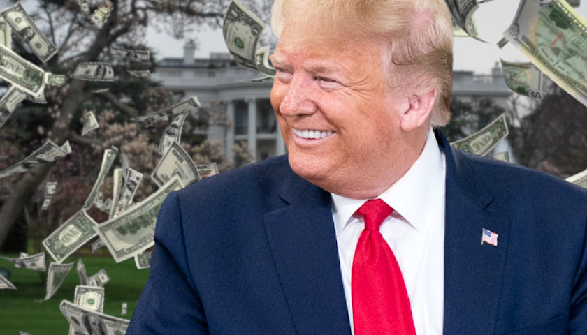 Trump Is Crushing the Field in Small-Dollar Donations