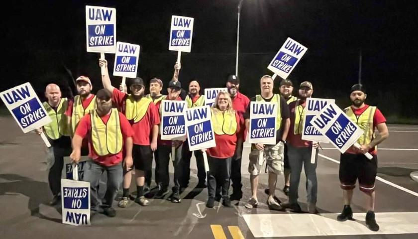 Report: Ford, United Auto Workers Reach Tentative Deal to End Strike