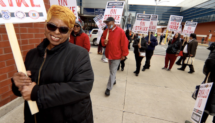 3,700 Detroit Casino Workers Go on Strike