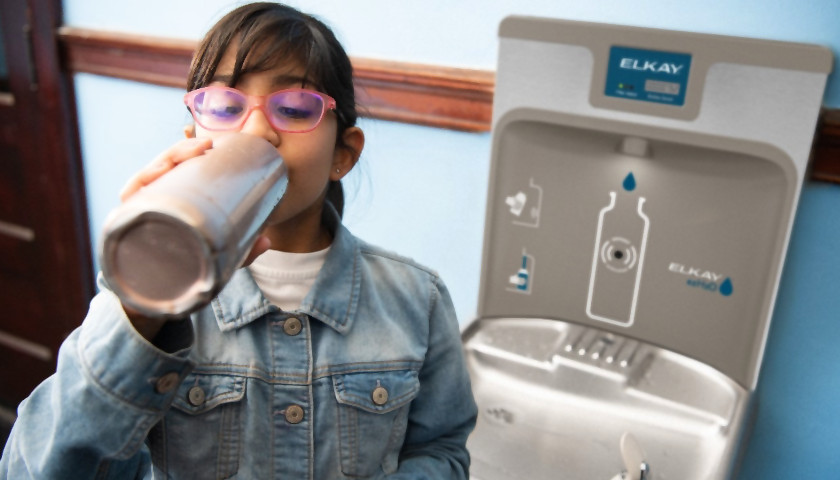 New Law Requires Filtered Water Filling Stations in Michigan Schools