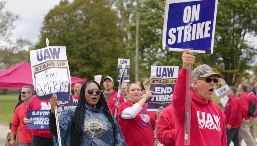 UAW Ratifies Contract with Ford Motor Co.