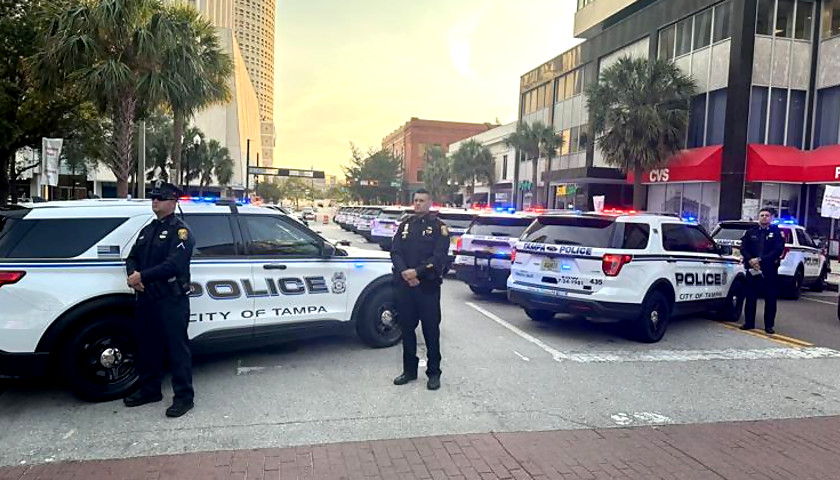 Police Officers from Other States Flock to Florida for Bonus Program
