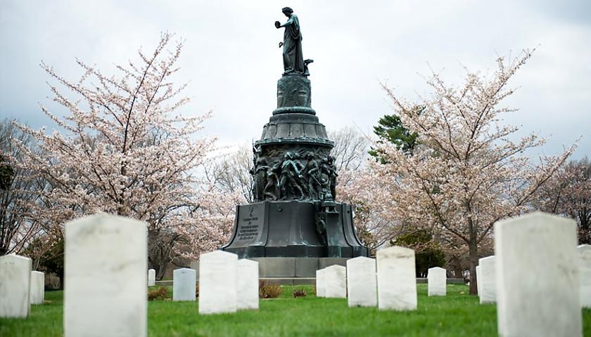 Trump-Appointed Judge Halts Removal of Confederate Monument at Arlington Cemetery