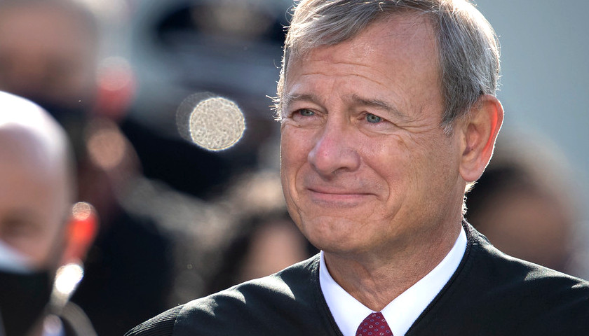 Supreme Court Justice Roberts Urges ‘Caution,’ Predicts AI Will ‘Significantly’ Impact Legal Field