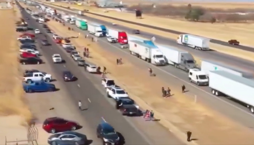 Massive Trucker Convoys Heading South for ‘Take Our Border Back’ Rallies