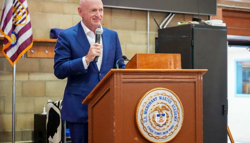 Arizona U.S. Sen. Mark Kelly ‘Frustrated’ Trump Could Win 2024, Admits Former President ‘Resonates with People’