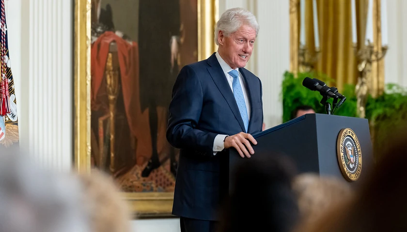 Former President Clinton Admitted to Washington D.C. Hospital for Flu-Like Symptoms